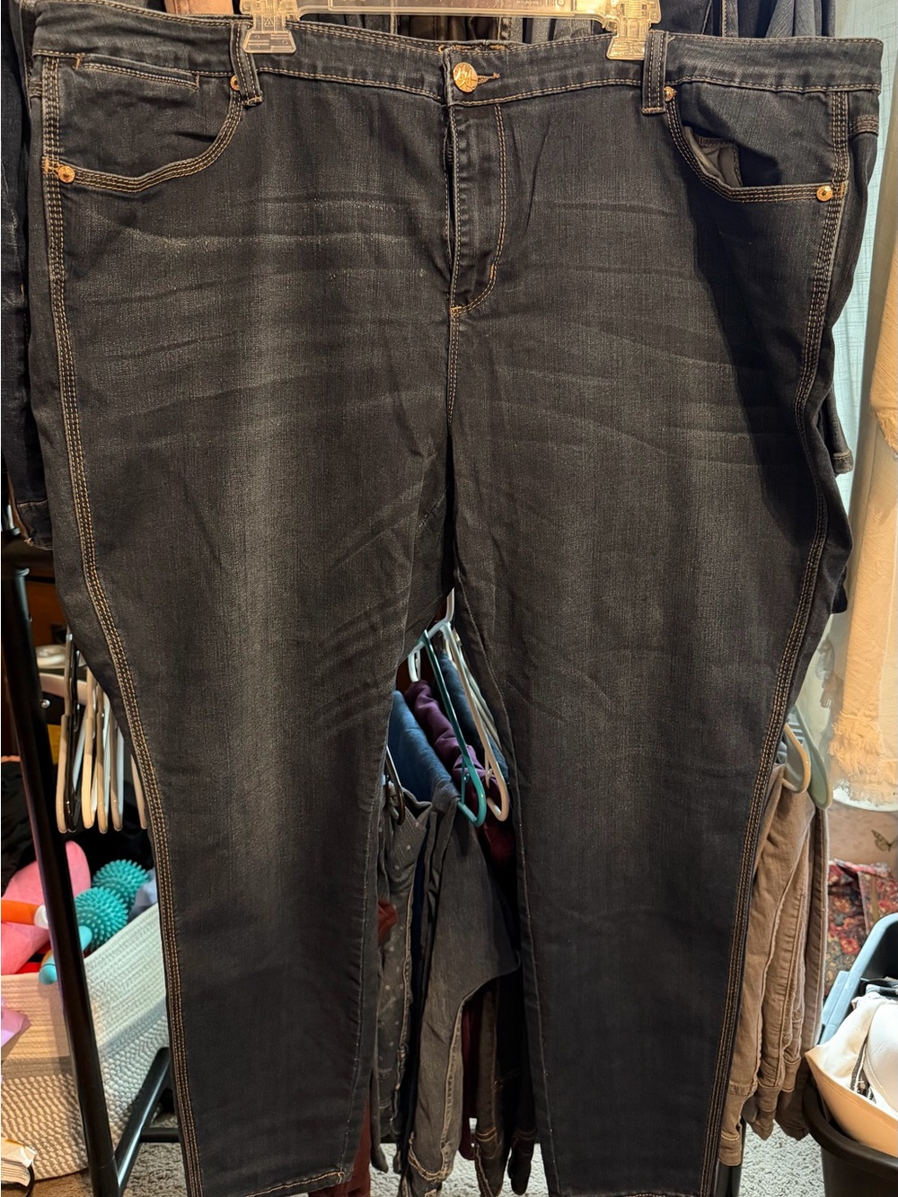#45 - Melissa McCarthy- Women's Straight-Leg Jeans - Size 28